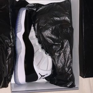 CONCORD 11s DEADSTOCK!!!!
